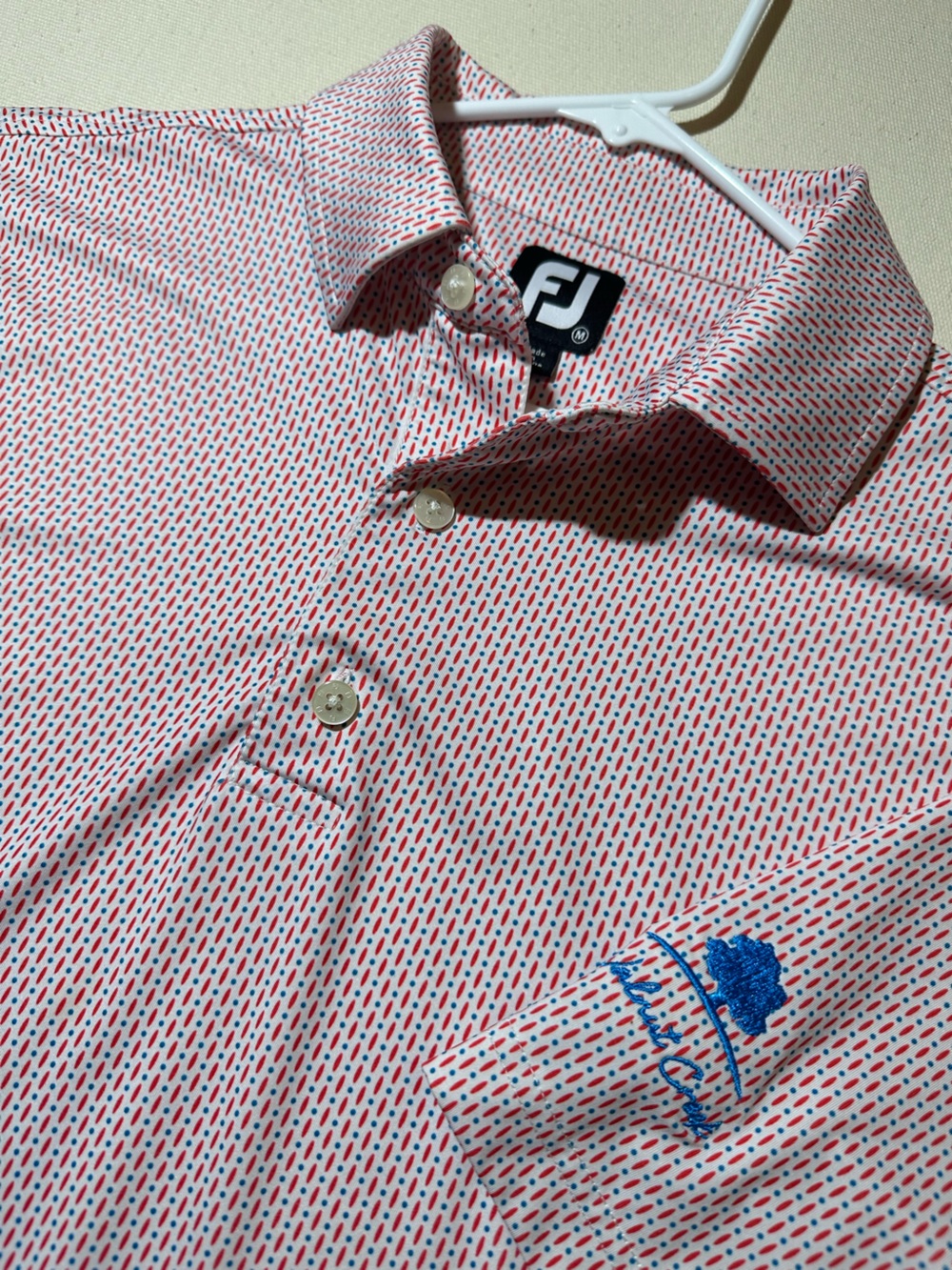 FootJoy Men’s White Polo with Red Pattern x Walnut Creek Country Club